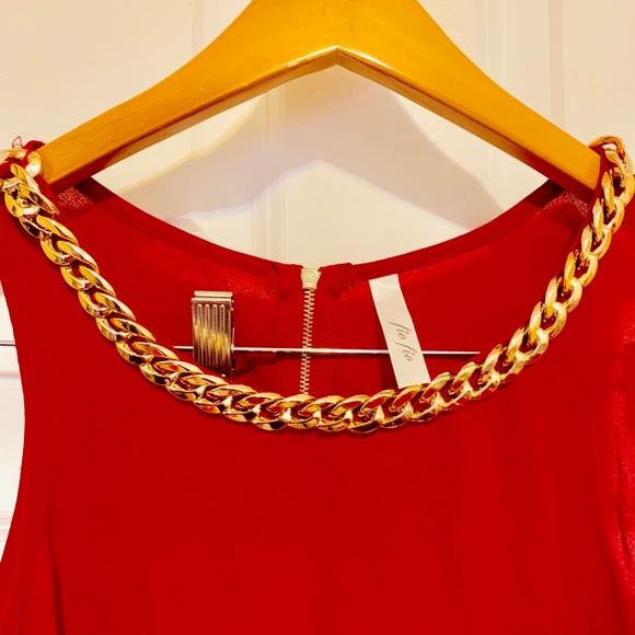 Top - Picture 2 of 3